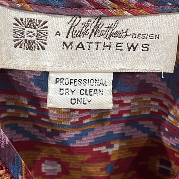 RUTH MATTHEWS DESING 2 piece silk skirt & blouse set Vintage Aztec luxury print. - Picture 8 of 16